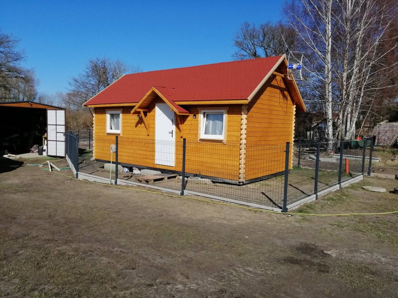 Mały domek drewniany SER-BUD